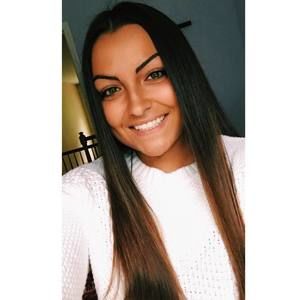 Meet your Posher, Dayna